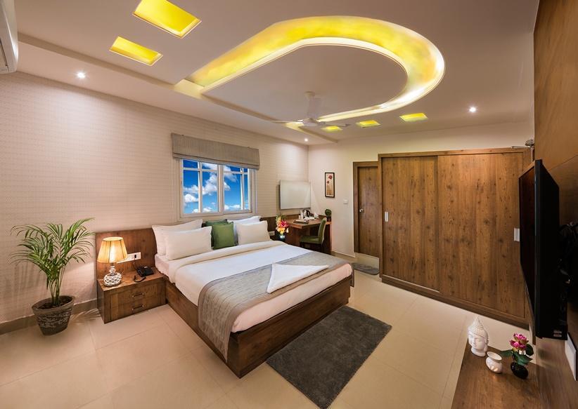 Hotel Manisha International Гая Екстериор снимка